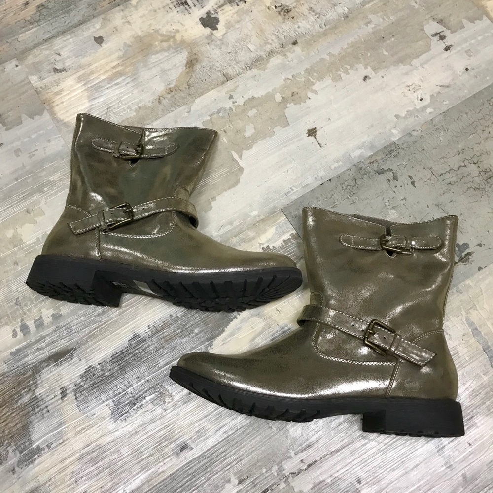 Metallic boots